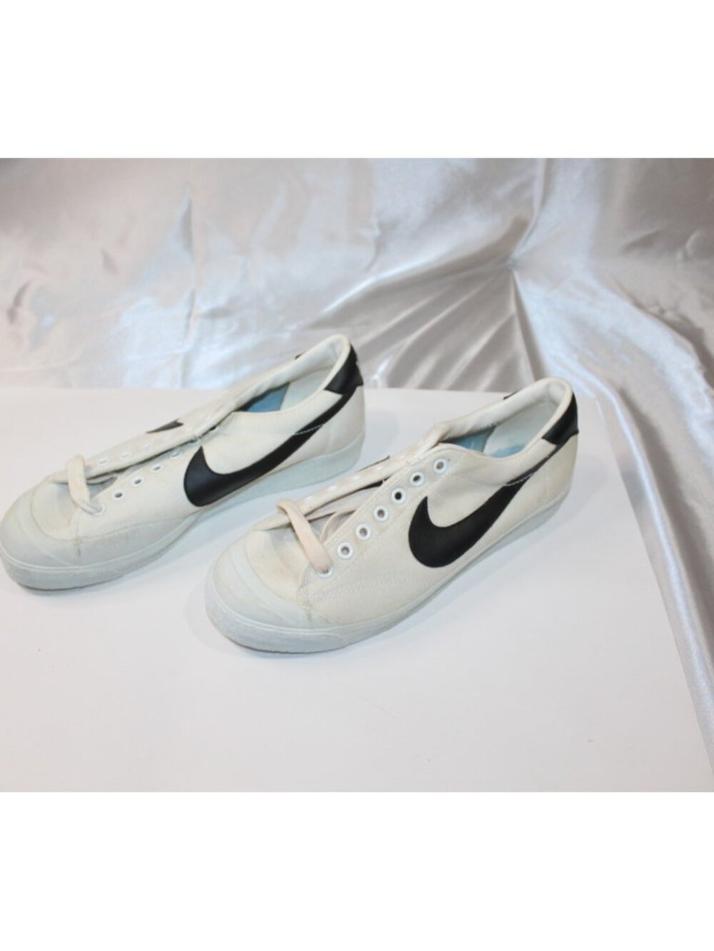 Vintage Nike Shoes Bruin Canvas White / Black Size 8 w/ Original Box